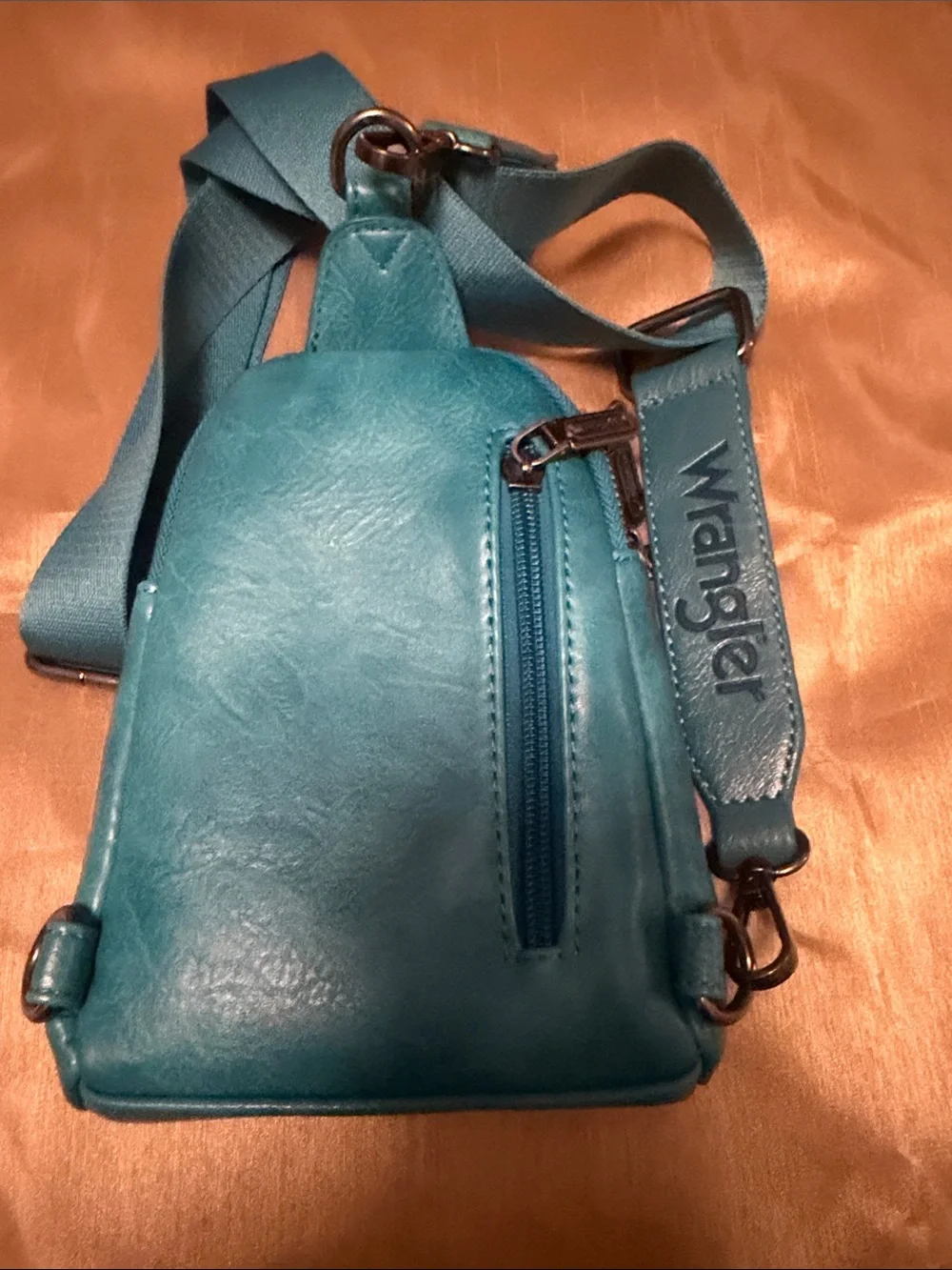 Wrangler Teal Crossbody Mini Slingbag - Picture 4 of 4